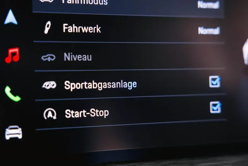 Porsche Cayenne din 2024 cu 10.900 km - oferta POR163677 - foto 41