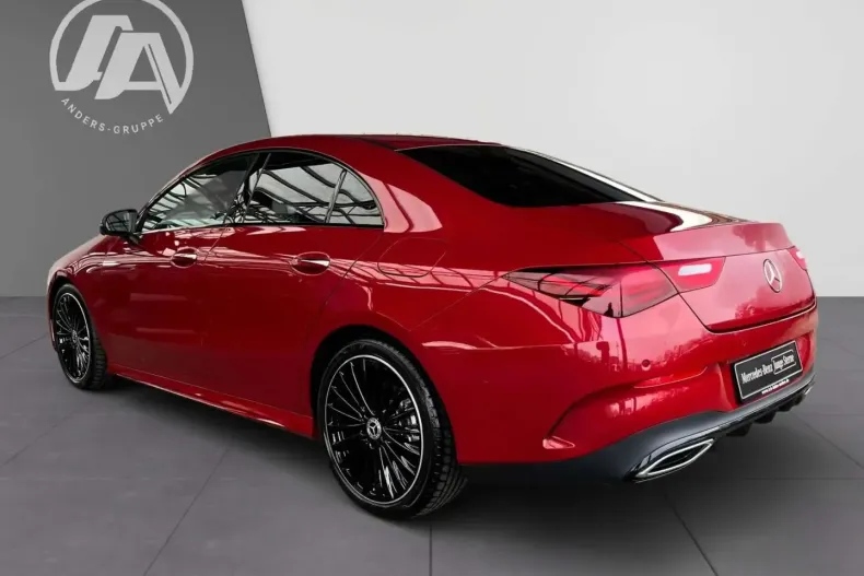 Mercedes-Benz CLA 220 din 2024 cu 4.582 km - oferta MER163682 - foto 3