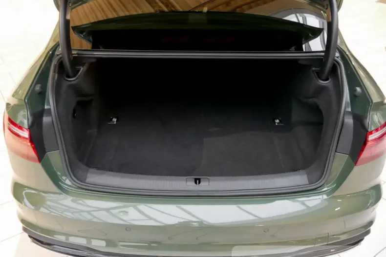 Audi A4 din 2022 cu 26.708 km - oferta AUD163684 - foto 10