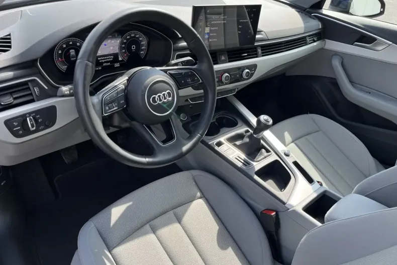 Audi A4 din 2022 cu 19.987 km - oferta AUD163686 - foto 11