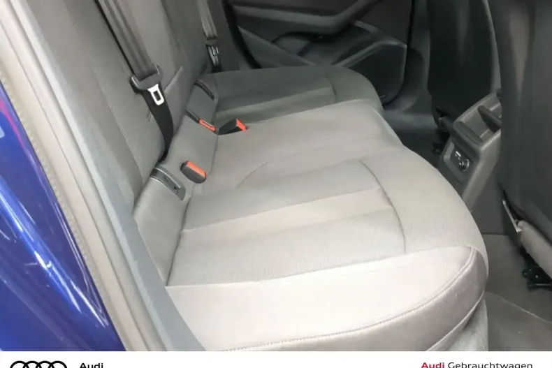 Audi A4 din 2022 cu 32.345 km - oferta AUD163688 - foto 5