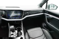 Volkswagen Touareg din 2023 cu 94.000 km - oferta VOL163690 - foto 16