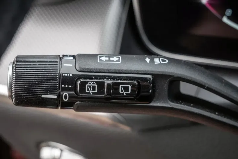 Mercedes-Benz GLC 220 din 2023 cu 7.916 km - oferta MER163691 - foto 14