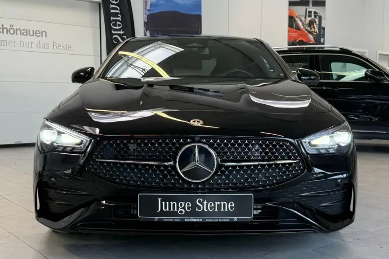 Mercedes-Benz CLA 250 din 2024 cu 14.019 km - oferta MER163692 - foto 2