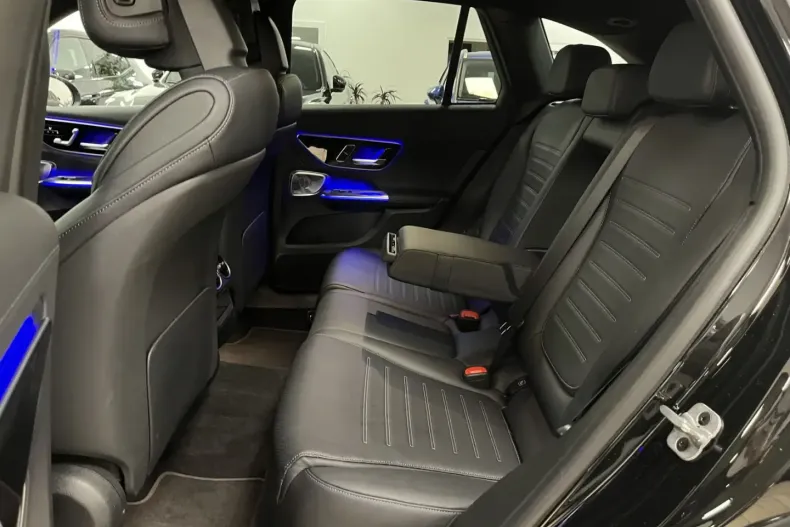 Mercedes-Benz GLC 220 din 2023 cu 48.642 km - oferta MER163693 - foto 11