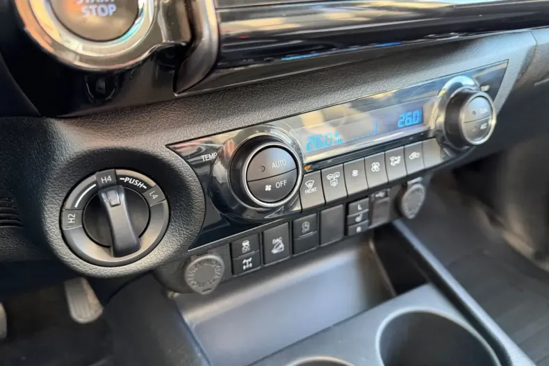 Toyota Hilux din 2022 cu 126.600 km - oferta TOY163694 - foto 19