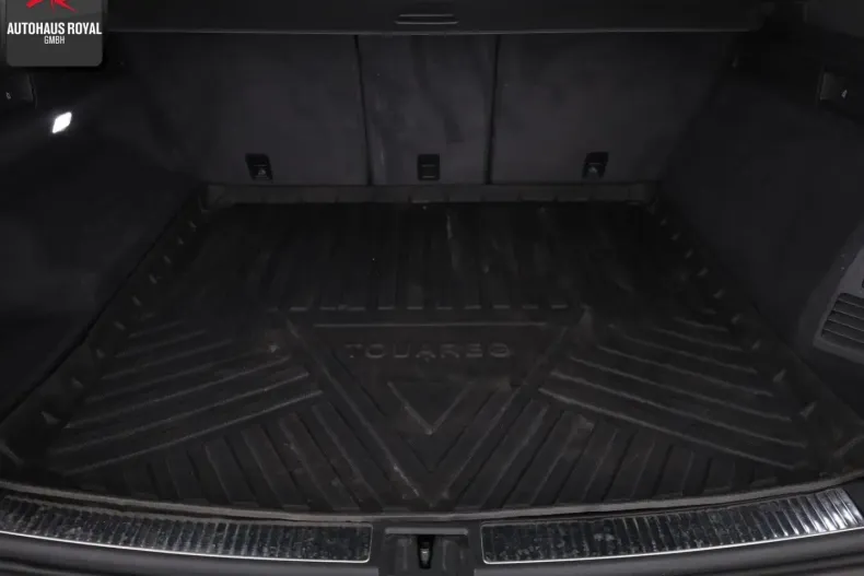 Volkswagen Touareg din 2020 cu 98.780 km - oferta VOL163695 - foto 12