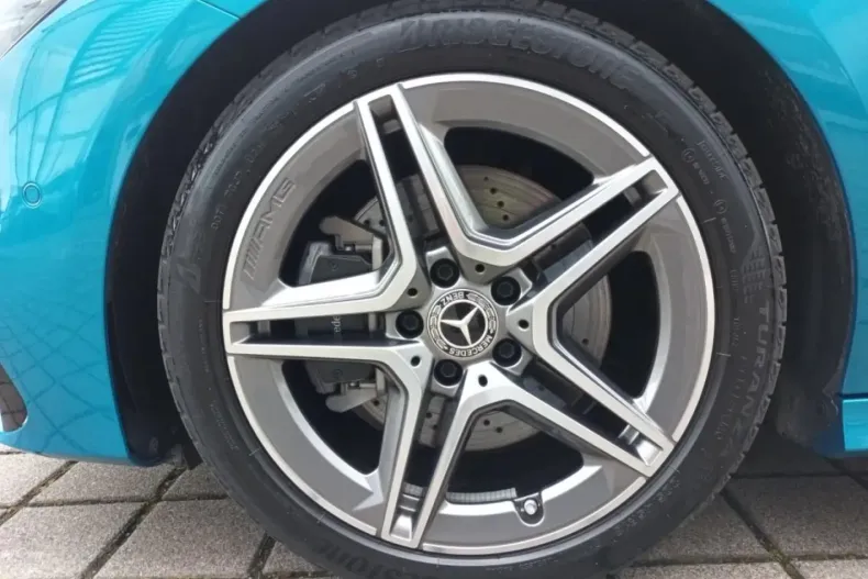 Mercedes-Benz CLA 220 din 2024 cu 7.328 km - oferta MER163696 - foto 12