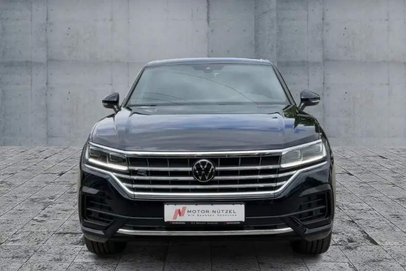 Volkswagen Touareg din 2022 cu 77.448 km - oferta VOL163697 - foto 2