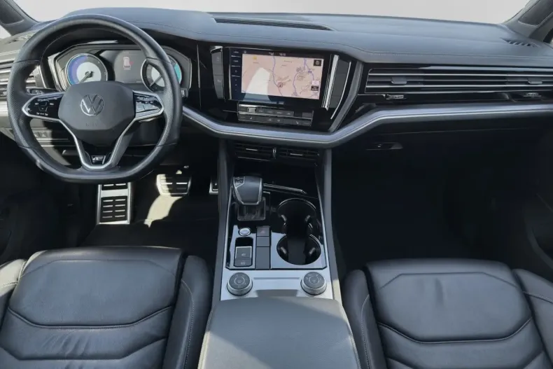 Volkswagen Touareg din 2020 cu 35.805 km - oferta VOL163714 - foto 4