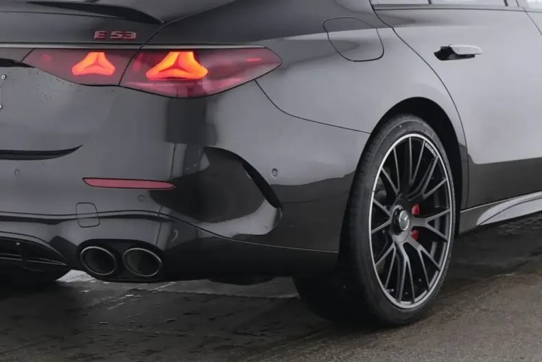 Mercedes-Benz E 53 AMG din 2024 cu 7.150 km - oferta MER163723 - foto 8