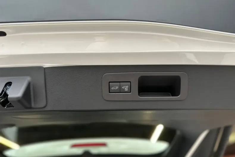 Lexus LX 500 din 2024 cu 1.350 km - oferta LEX163726 - foto 26