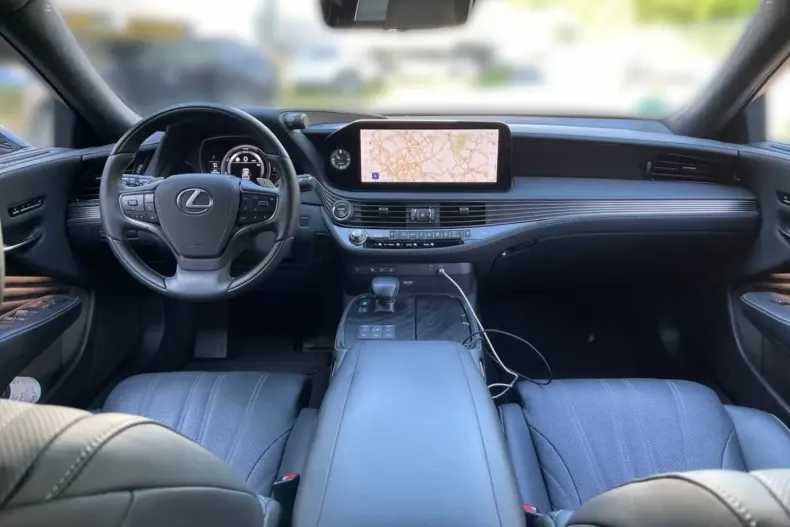 Lexus LS 500 din 2023 cu 43.000 km - oferta LEX163727 - foto 8