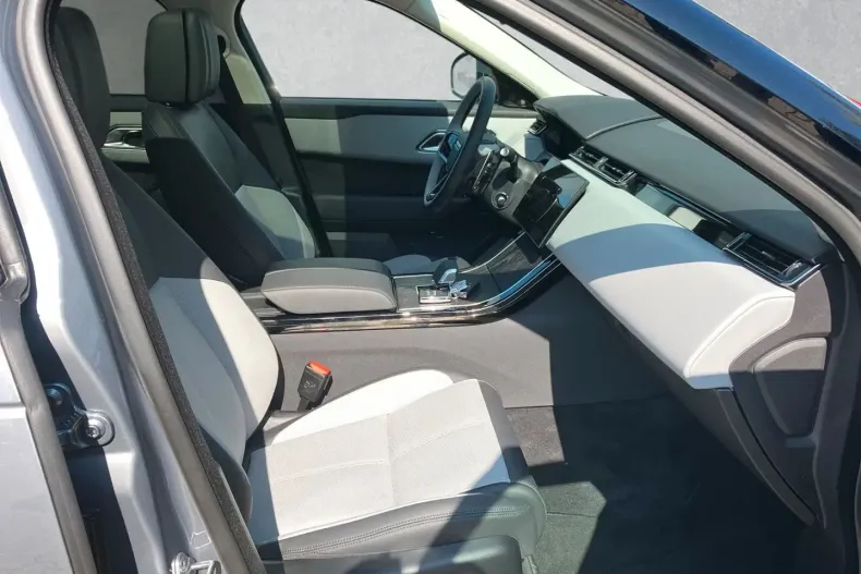 Land Rover Range Rover Velar din 2024 cu 2.500 km - oferta LAN163731 - foto 4