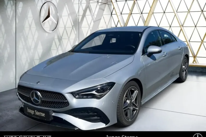 Mercedes-Benz CLA 220 din 2024 cu 14.368 km - oferta MER163745 - foto 1