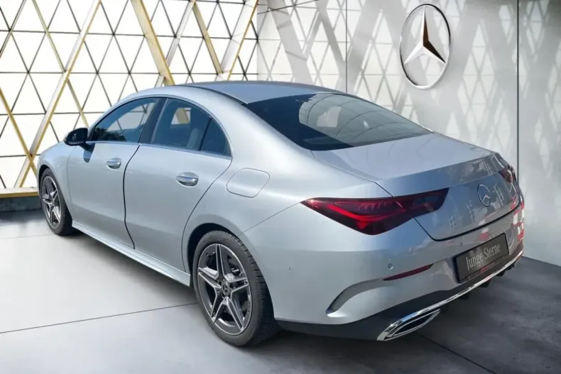Mercedes-Benz CLA 220 din 2024 cu 14.368 km - oferta MER163745 - foto 12