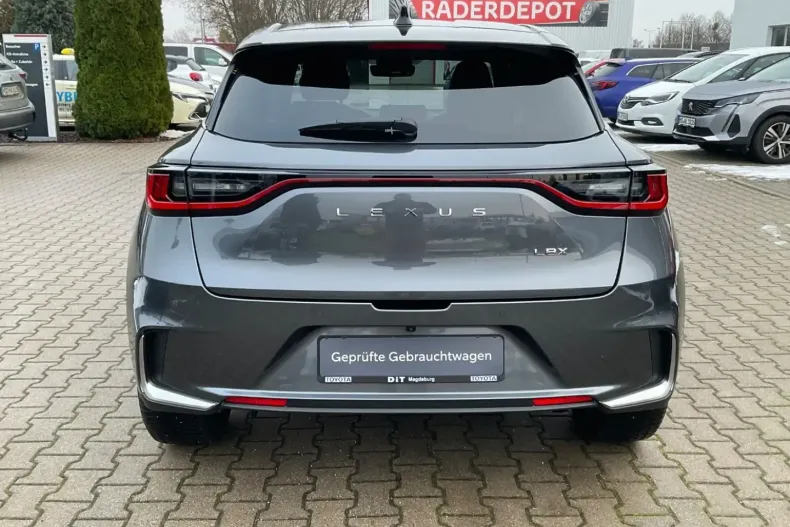 Lexus LBX din 2024 cu 10.000 km - oferta LEX163746 - foto 5