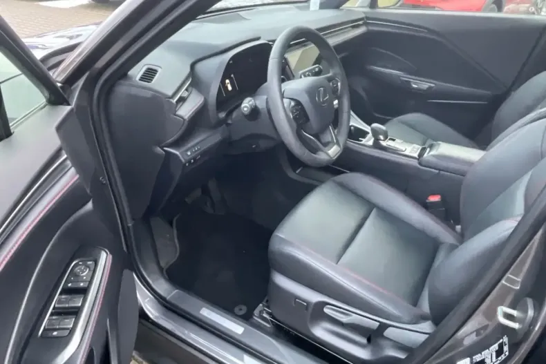 Lexus LBX din 2024 cu 10.000 km - oferta LEX163746 - foto 10