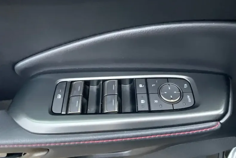 Lexus LBX din 2024 cu 10.000 km - oferta LEX163746 - foto 20