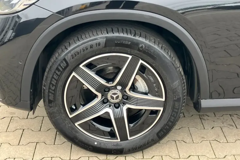 Mercedes-Benz GLC 200 din 2024 cu 24.750 km - oferta MER163749 - foto 4