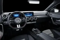 Mercedes-Benz CLA 250 din 2024 cu 9.240 km - oferta MER163750 - foto 11