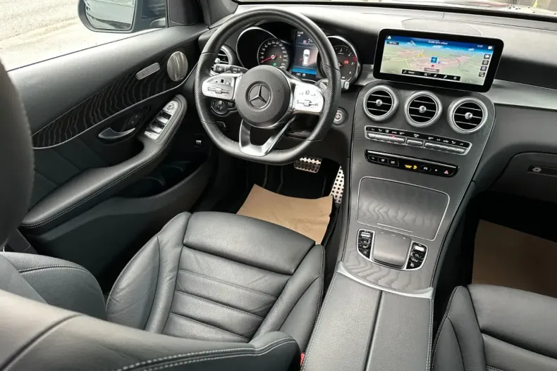 Mercedes-Benz GLC 400 din 2021 cu 61.888 km - oferta MER163752 - foto 9