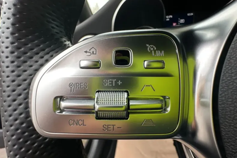 Mercedes-Benz GLC 400 din 2021 cu 61.888 km - oferta MER163752 - foto 13