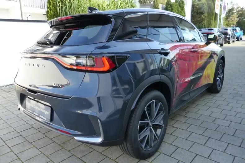 Lexus LBX din 2024 cu 5.950 km - oferta LEX163755 - foto 20