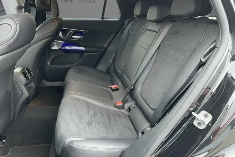 Mercedes-Benz GLC 450 din 2024 cu 4.000 km - oferta MER163757 - foto 3