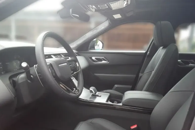 Land Rover Range Rover Velar din 2024 cu 7.938 km - oferta LAN163758 - foto 6