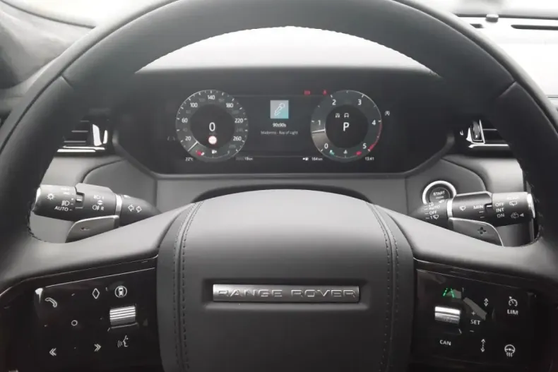 Land Rover Range Rover Velar din 2024 cu 7.938 km - oferta LAN163758 - foto 7