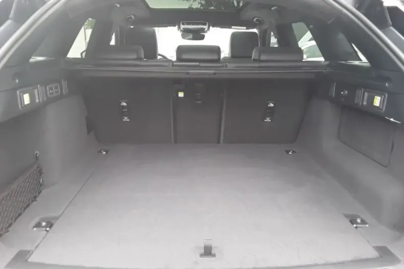 Land Rover Range Rover Velar din 2024 cu 7.938 km - oferta LAN163758 - foto 11