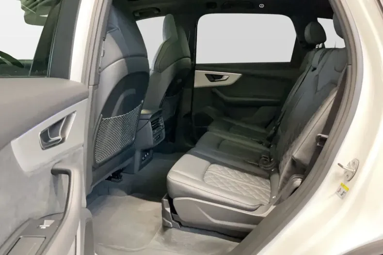 Audi Q7 din 2024 cu 8.950 km - oferta AUD163760 - foto 8