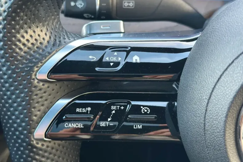 Mercedes-Benz E 300 din 2022 cu 74.000 km - oferta MER163766 - foto 18