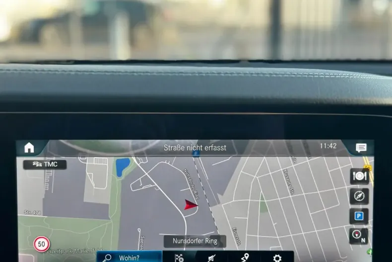 Mercedes-Benz E 300 din 2022 cu 74.000 km - oferta MER163766 - foto 19