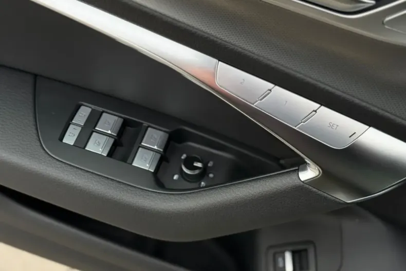 Audi A6 din 2022 cu 66.500 km - oferta AUD163768 - foto 16