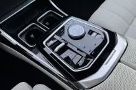 BMW 750 din 2024 cu 23.581 km - oferta BMW163770 - foto 20