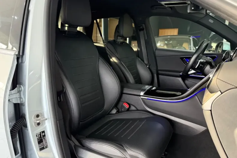 Mercedes-Benz GLC 200 din 2024 cu 49.800 km - oferta MER163772 - foto 11