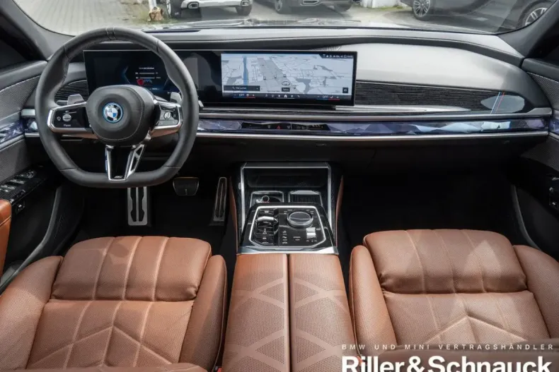 BMW 750 din 2024 cu 16.349 km - oferta BMW163773 - foto 8