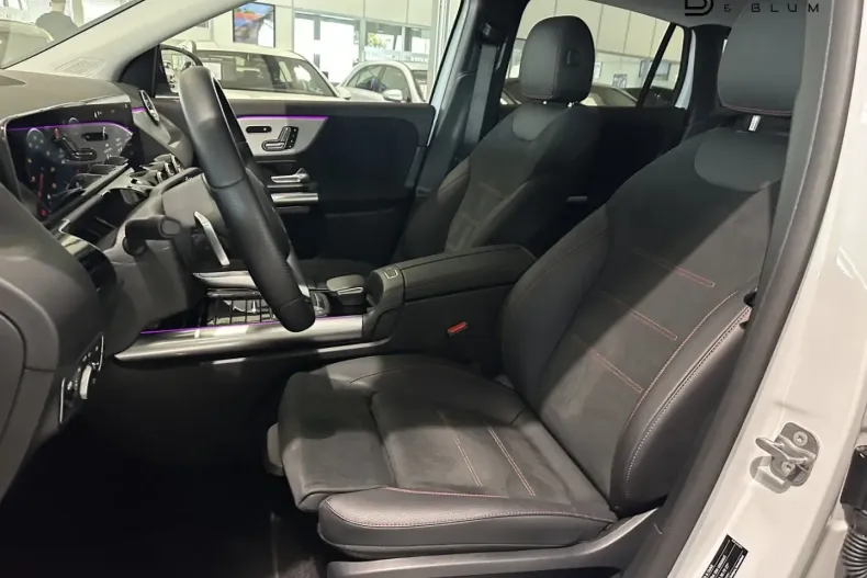 Mercedes-Benz GLA 250 din 2023 cu 4.500 km - oferta MER163776 - foto 15