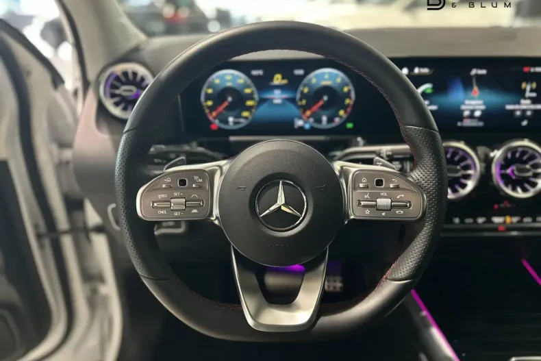 Mercedes-Benz GLA 250 din 2023 cu 4.500 km - oferta MER163776 - foto 17