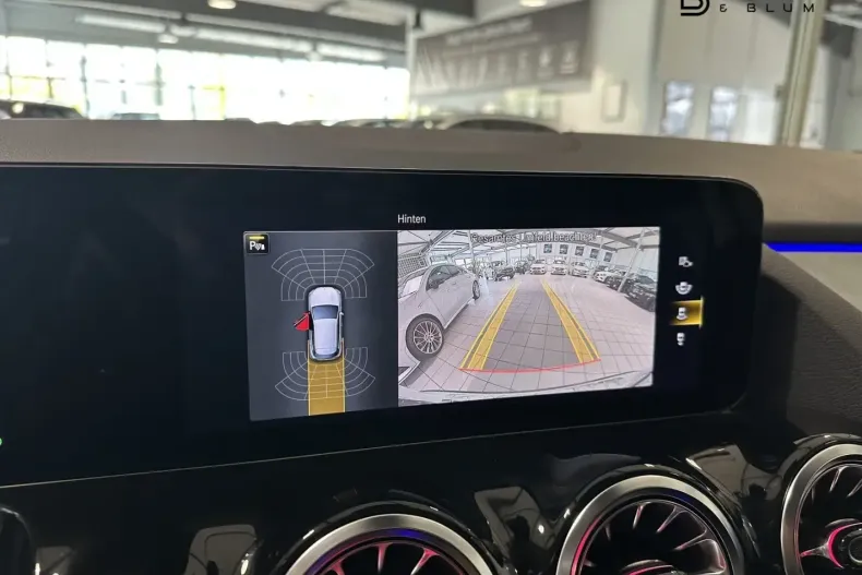 Mercedes-Benz GLA 250 din 2023 cu 4.500 km - oferta MER163776 - foto 22