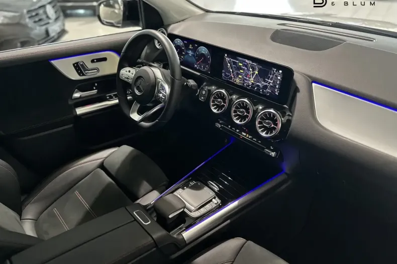 Mercedes-Benz GLA 250 din 2023 cu 4.500 km - oferta MER163776 - foto 25