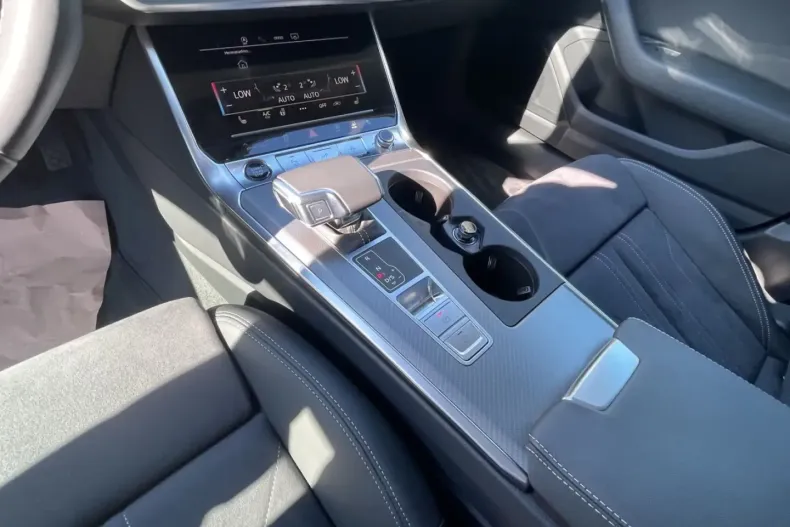 Audi A6 din 2024 cu 8.380 km - oferta AUD163779 - foto 12