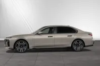 BMW 750 din 2024 cu 14.500 km - oferta BMW163782 - foto 5