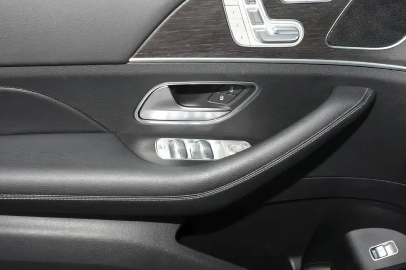 Mercedes-Benz GLE 350 din 2020 cu 87.150 km - oferta MER163794 - foto 17