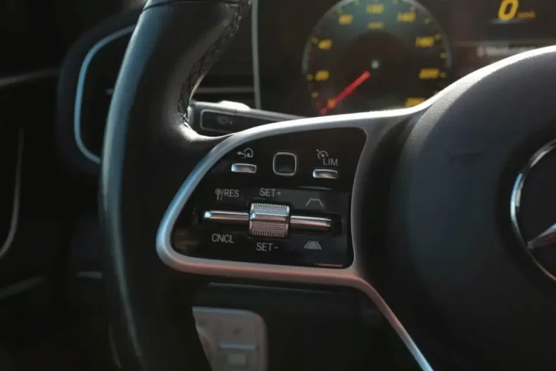 Mercedes-Benz GLE 350 din 2020 cu 87.150 km - oferta MER163794 - foto 24