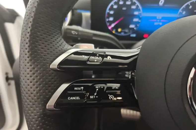 Mercedes-Benz CLA 250 din 2024 cu 25.871 km - oferta MER163808 - foto 15