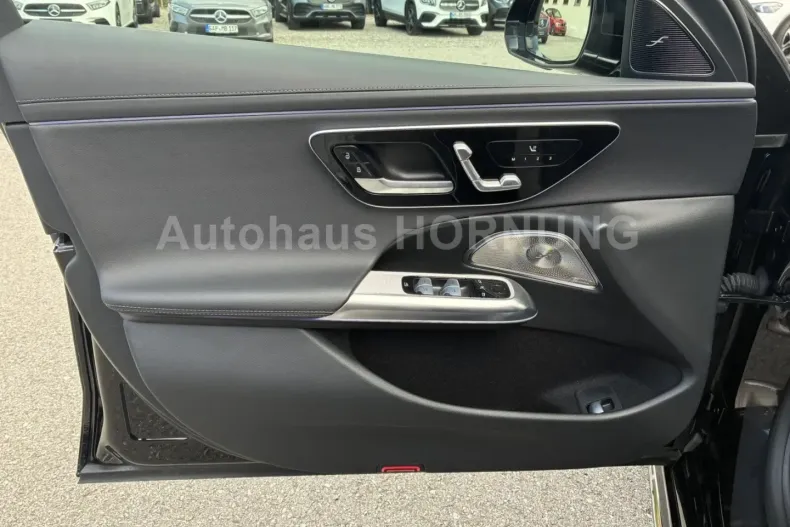 Mercedes-Benz E 220 din 2024 cu 15.095 km - oferta MER163819 - foto 4