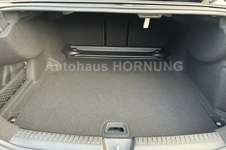 Mercedes-Benz E 220 din 2024 cu 15.095 km - oferta MER163819 - foto 20